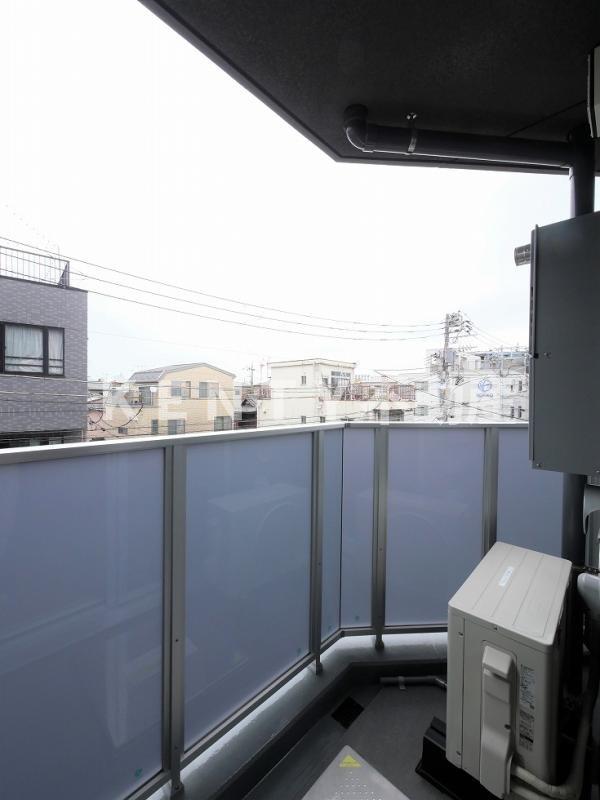 バルコニー　落ち着いた時間を過ごせるバルコニーです