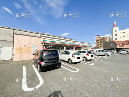コンビニ　セブンイレブン 久留米御井旗崎店（コンビニ）まで494m