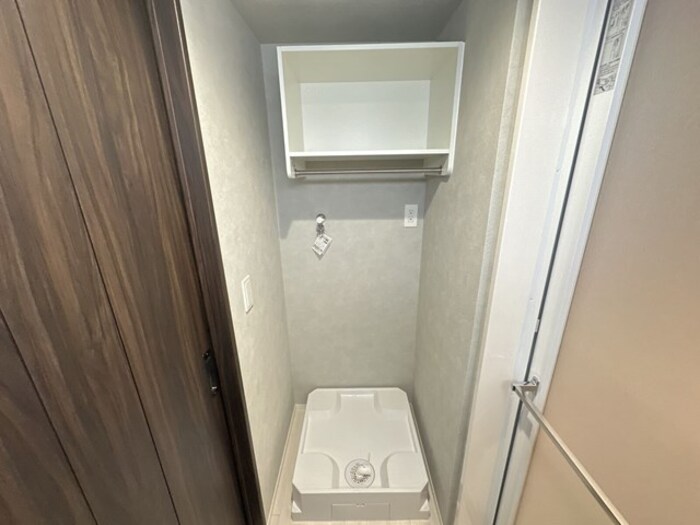 玄関　洗濯機置き場