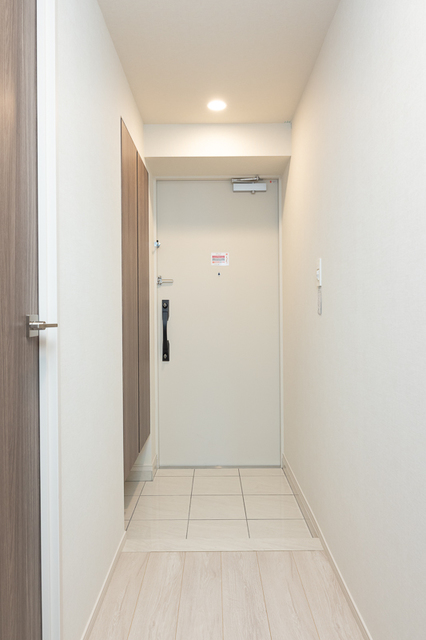 玄関　※写真は同タイプ住戸です。