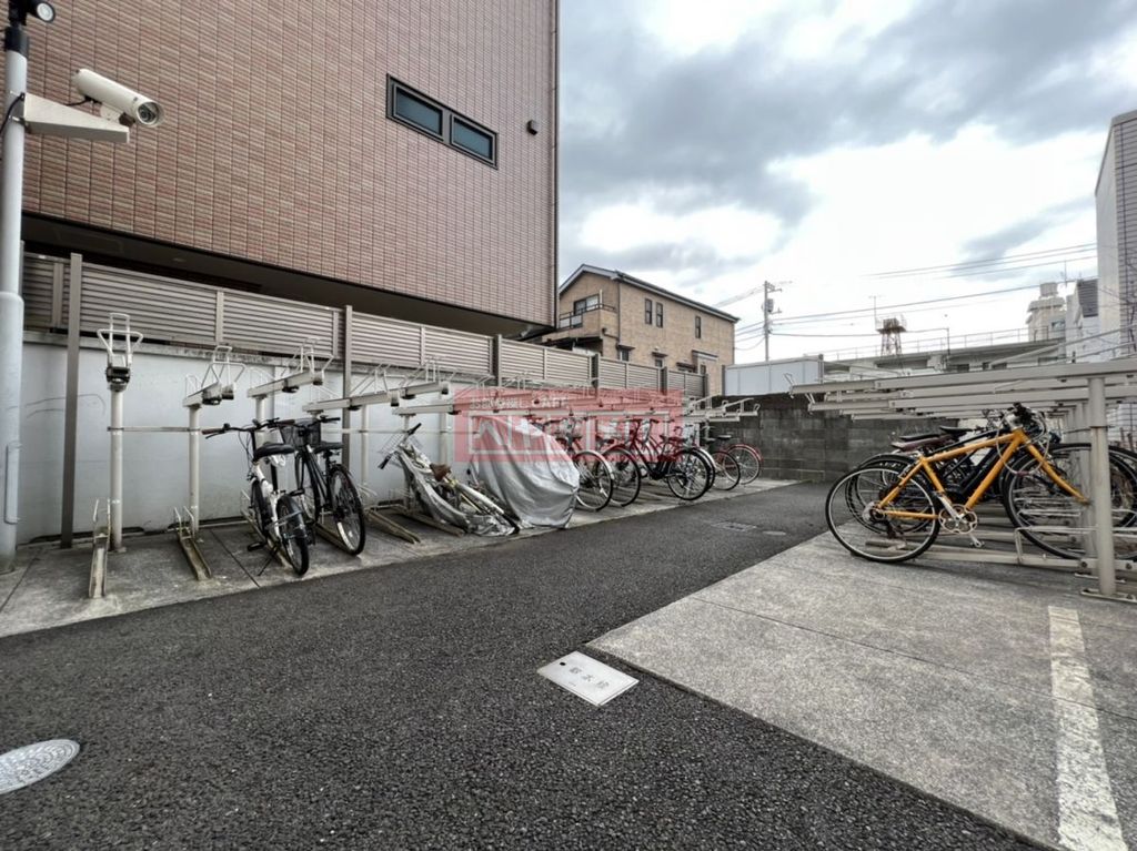 エントランス　駐車場