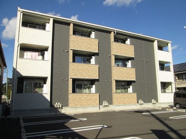 建物外観　外観は落ち着いています