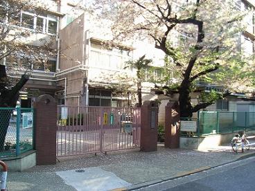 小学校　北区立谷端小学校（小学校）まで245m