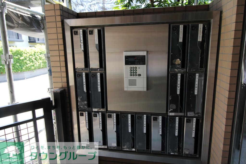 玄関　※イメージ写真の為、実際の仕上がりとは異なる場合もあります。