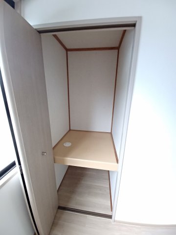 収納　※同タイプの部屋写真です