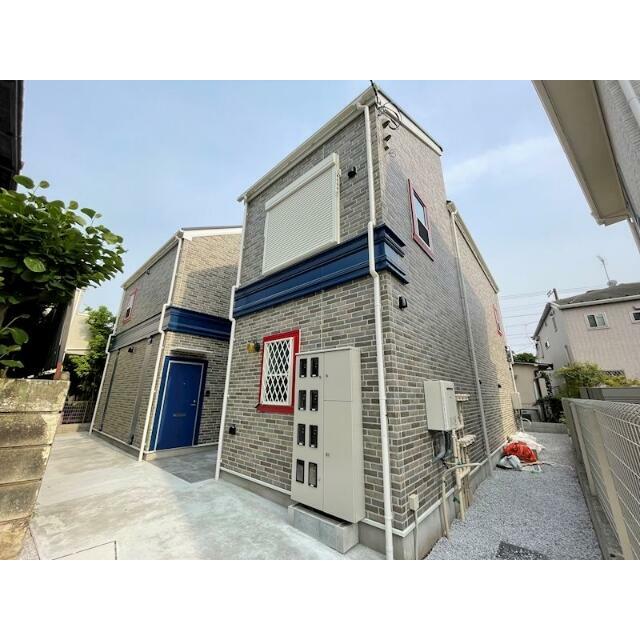 建物外観　雰囲気のあるレンガ調の外観です