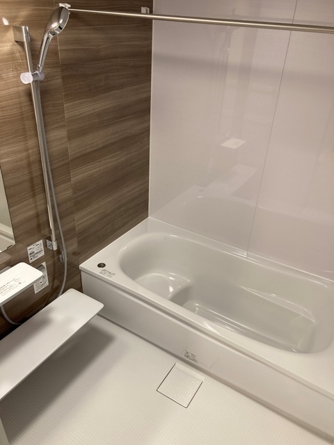 バス・シャワールーム　※写真は同タイプ住戸です。