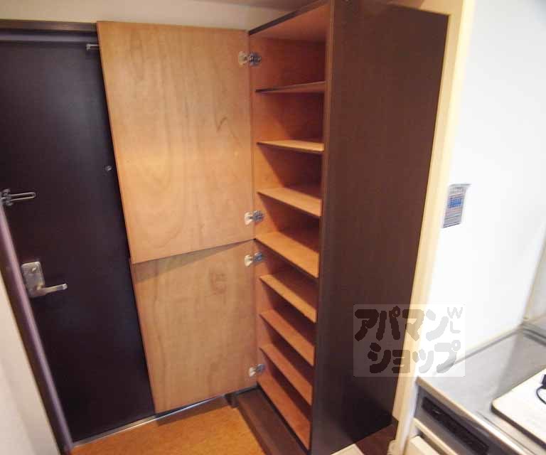 収納　たくさん入る靴箱です。