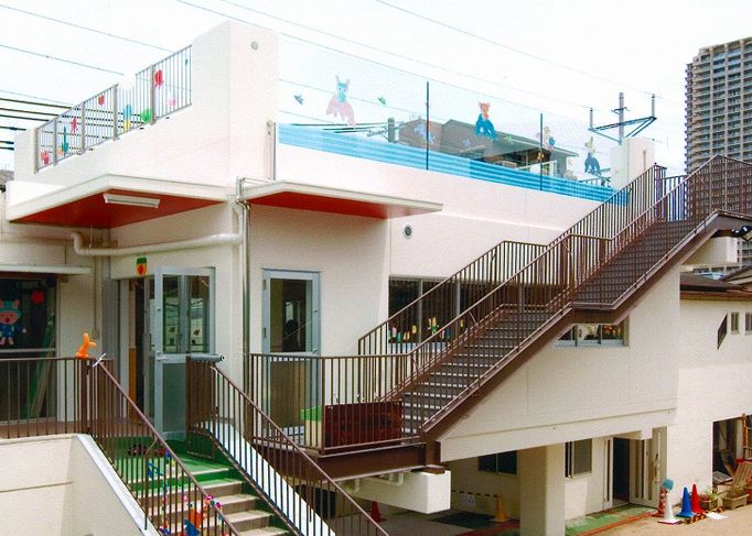 幼稚園・保育園　愛育保育園（幼稚園・保育園）まで90m