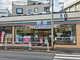 コンビニ　セブンイレブン（コンビニ）まで450m