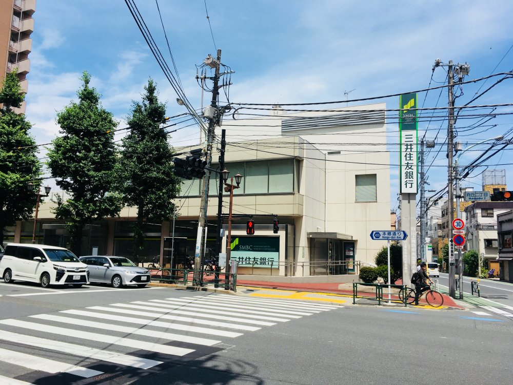 銀行　三井住友銀行 白山支店（銀行）まで195m