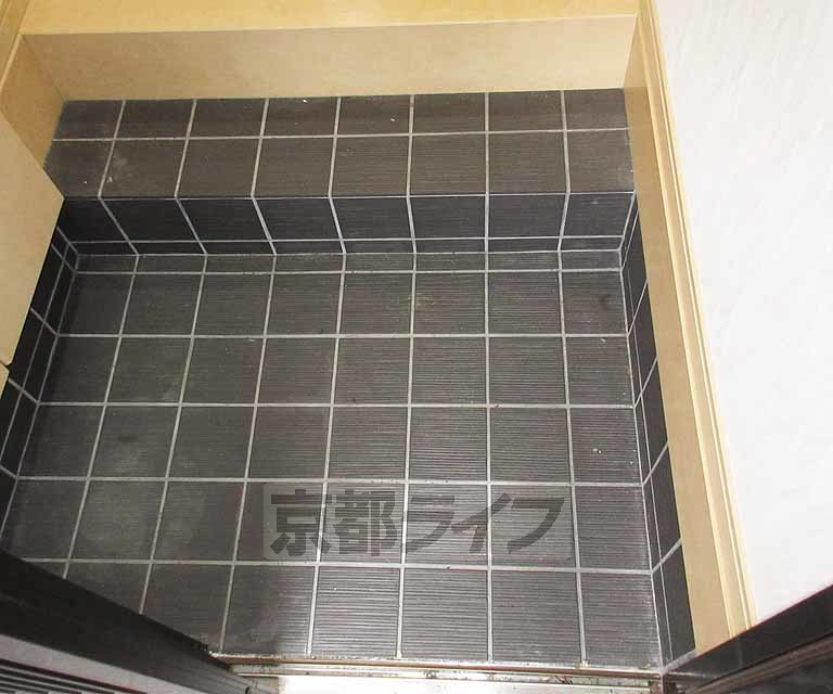 玄関　まとまった玄関です