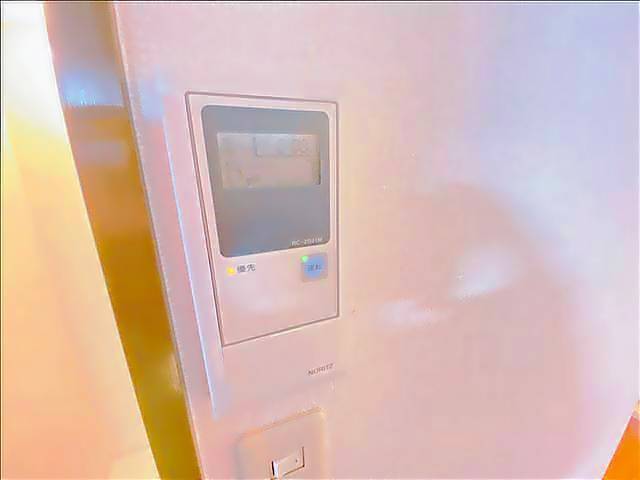 その他設備　給湯リモコン