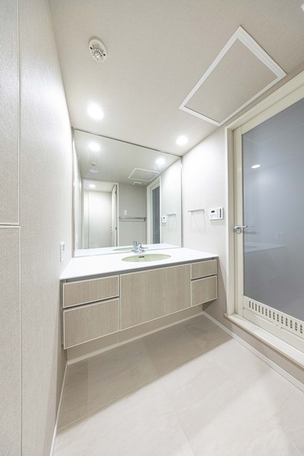 洗面設備　※写真は同タイプ住戸です。