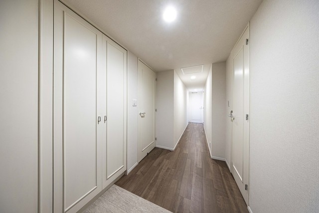 玄関　※写真は同タイプ住戸です。