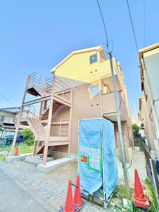 建物外観　建築中
