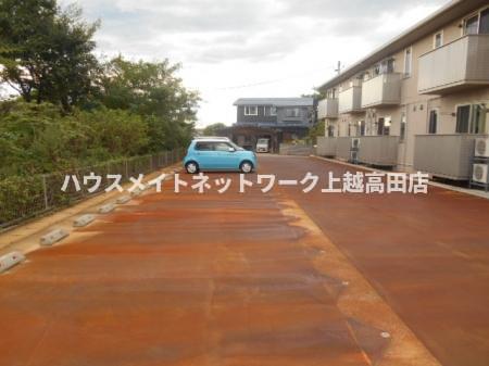 駐車場　駐車場