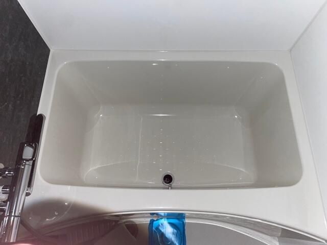 バス・シャワールーム　落ち着いた空間のお風呂です