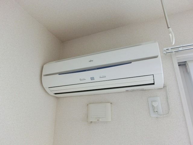 その他部屋・スペース　エアコン付の洋室です。