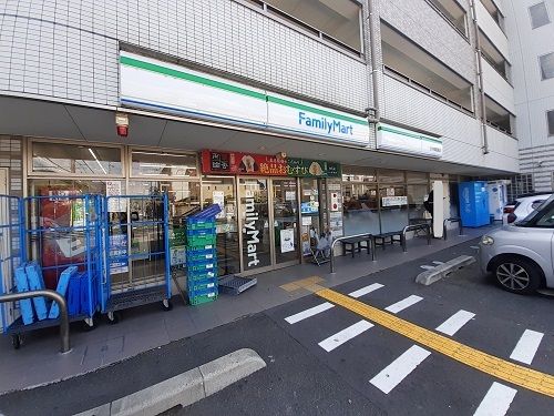 コンビニ　ファミリーマート　田中御蔭通店（コンビニ）まで270m