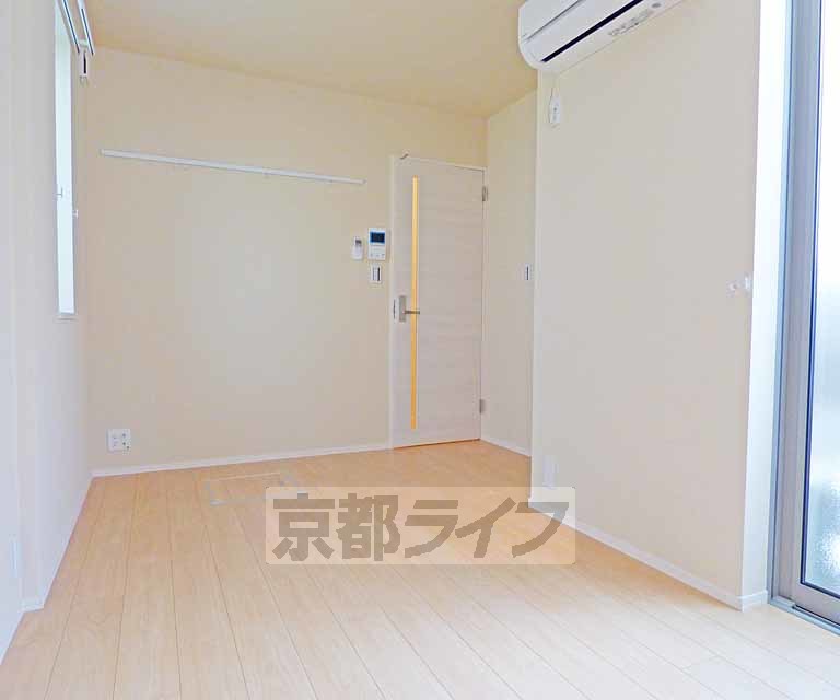 居室・リビング　綺麗な室内です。