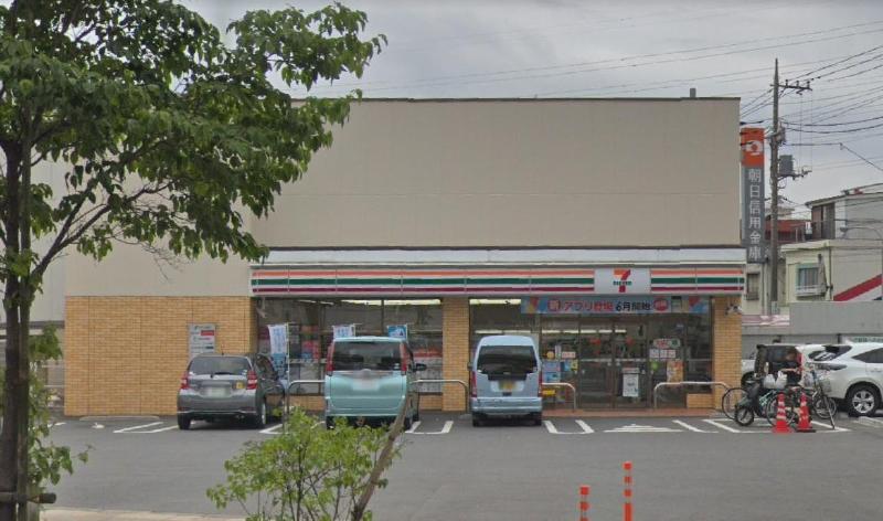 コンビニ　セブン-イレブン 足立江北１丁目店（コンビニ）まで450m