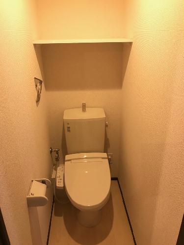 トイレ　温水洗浄便座タイプ