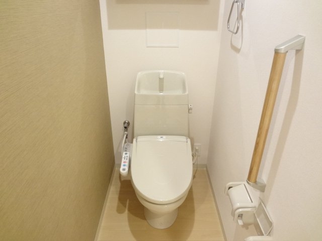 トイレ　シャワー付トイレ