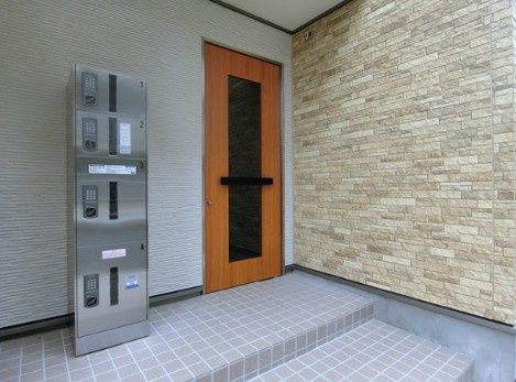 エントランス　毎日通るエントランスはこのようになっています