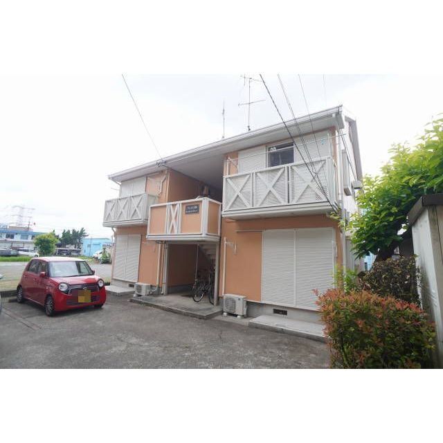 建物外観　隣と隣接面が少ない内階段タイプ