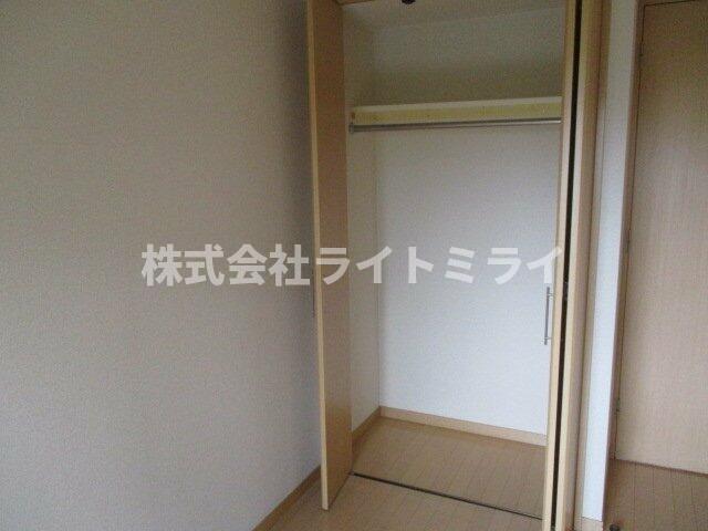 収納　クローゼット?