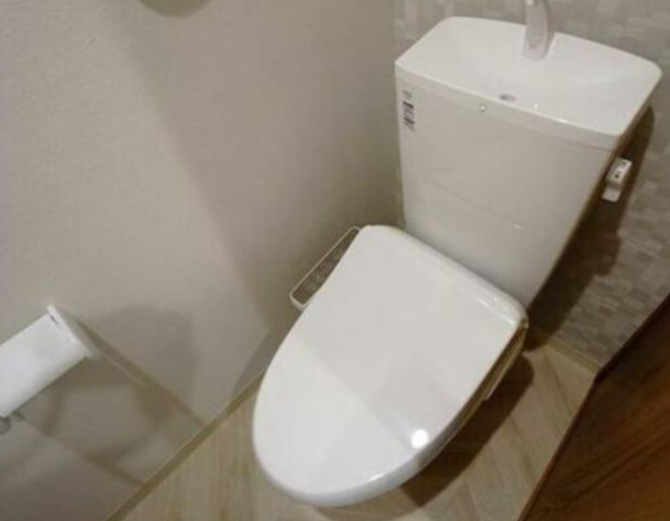 トイレ　清潔感のあるトイレです
