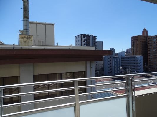 バルコニー　※別号室の参考写真になります。
