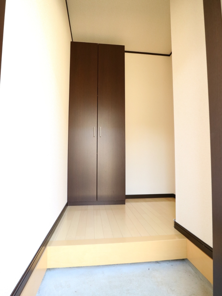 玄関　※別部屋参照