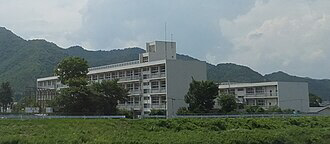 中学校　西脇中学校（中学校）まで2158m