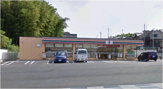 コンビニ　セブンイレブン 向日南垣内店（コンビニ）まで384m