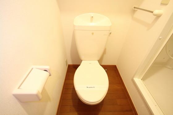 トイレ　※別部屋の写真です