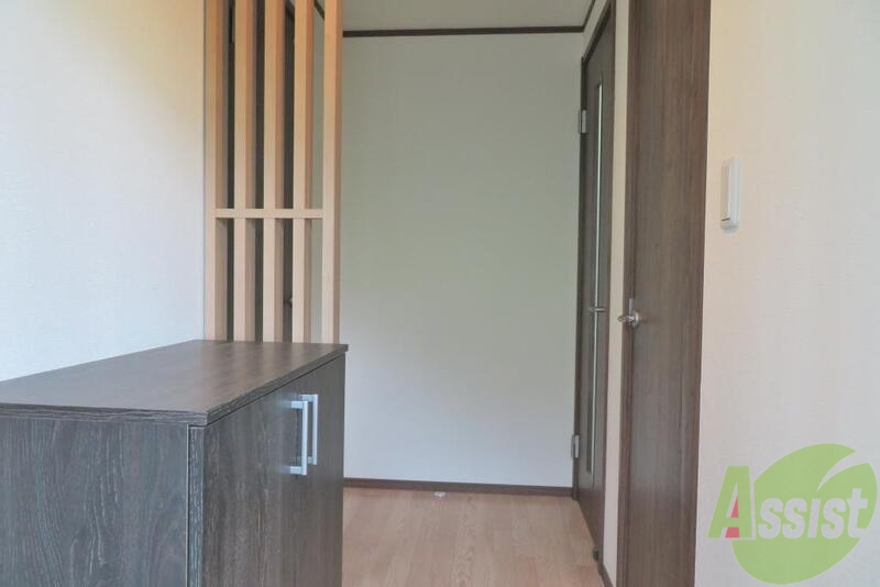 玄関　玄関の木がオシャレですねー。この空間にずっと居たいですー。