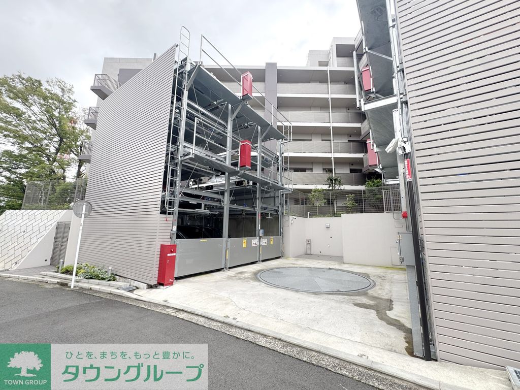 駐車場　駐車場