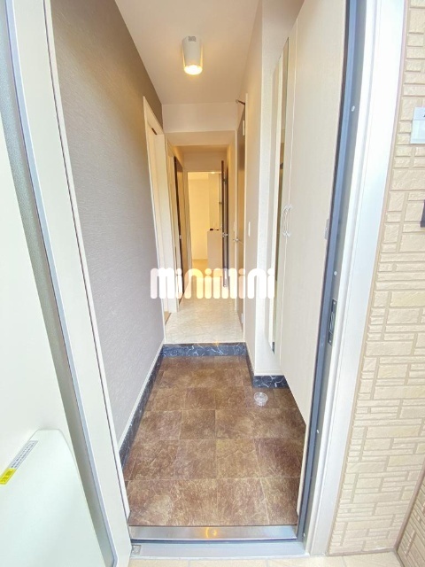 玄関　室内干し完備。