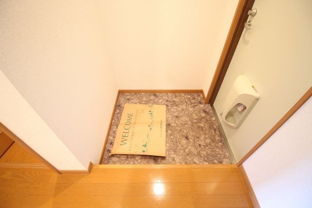 ピオニー久宝寺の玄関写真
