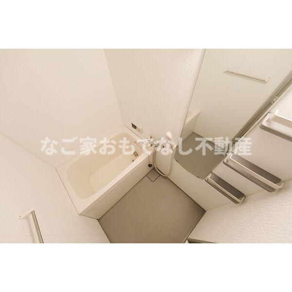 バス・シャワールーム　※写真は別号室