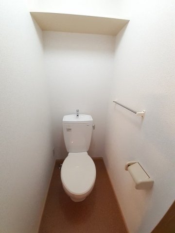 トイレ　コンパクトで使いやすいトイレです