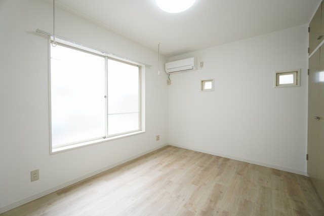 居室・リビング　南向き日当たり良好