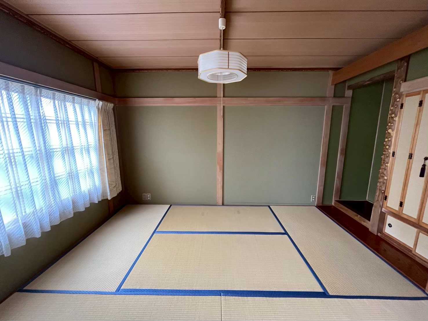 ＪＲ石北本線 北見駅 徒歩14分 2階建 築42年の居間写真