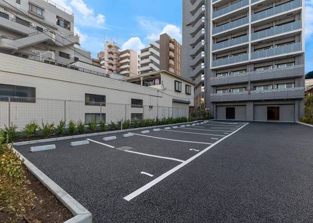 駐車場　駐車場
