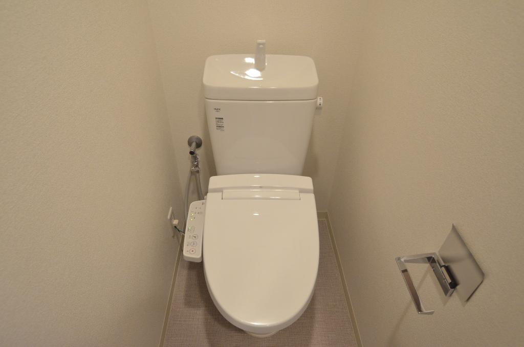 トイレ　シャワー付トイレ