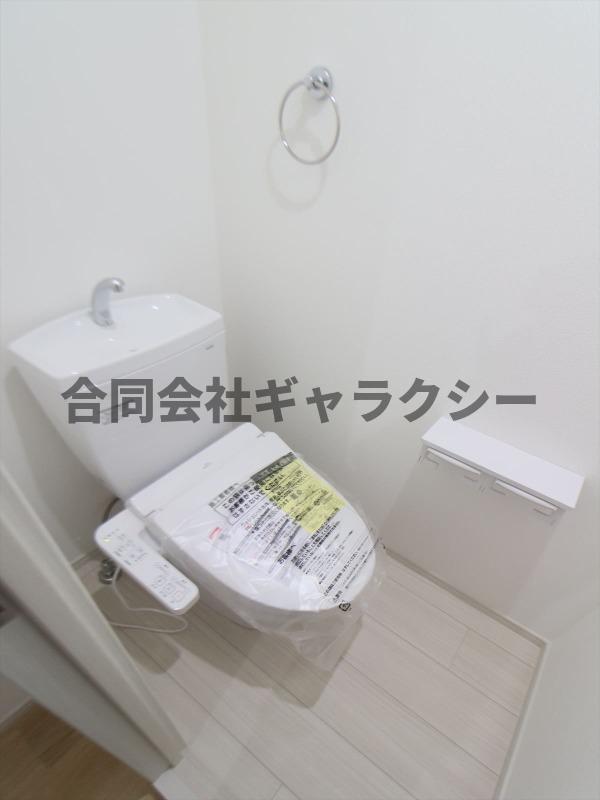 トイレ　温水洗浄便座トイレ