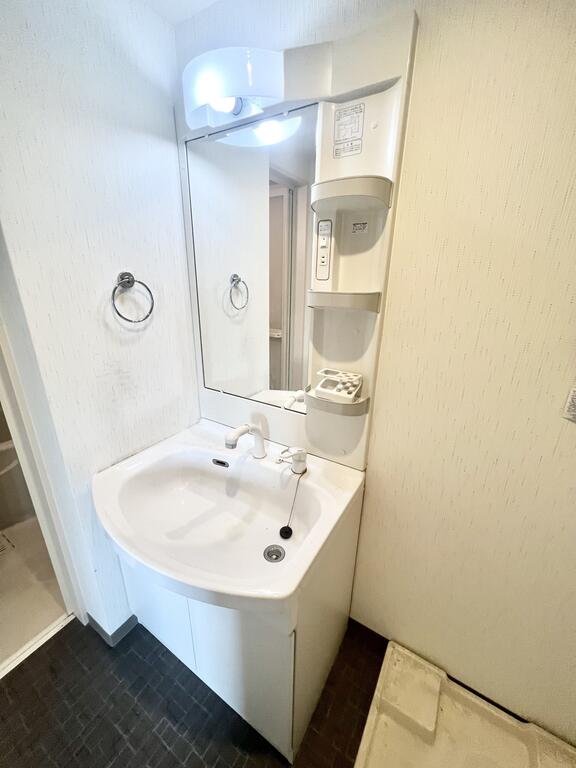 洗面設備　※同物件別号室の写真