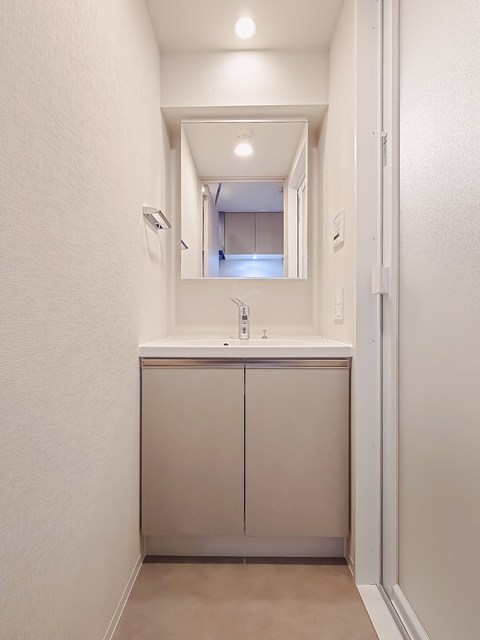 洗面設備　※写真は同タイプ住戸です。